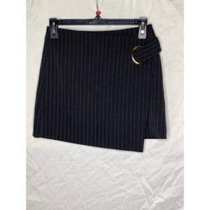 Pinstripe mini skirt with silver ring detail 🖤